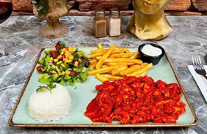 KAHVERENGİ  CHICKEN